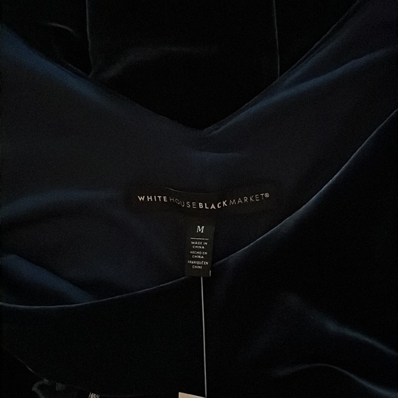 NWT 👗 cute, stretchy, lace hem underlay, floral embroidery - Picture 4 of 8